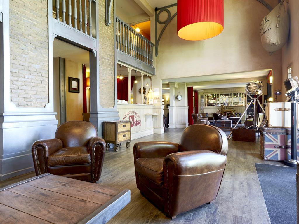 Brit Hotel Essentiel Cholet Exterior foto